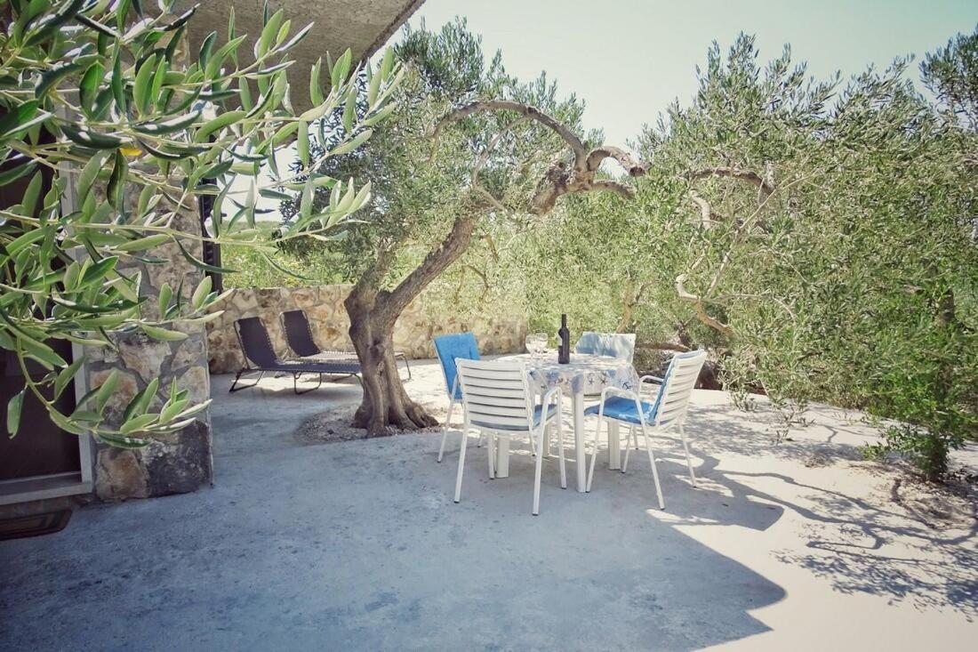 Secluded Holiday House Povlja, Brac - 14500 エクステリア 写真